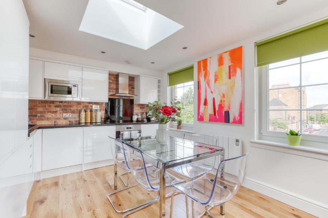 Central Bright 3 Bed Flat With Pool & Parking Edimburgo Esterno foto